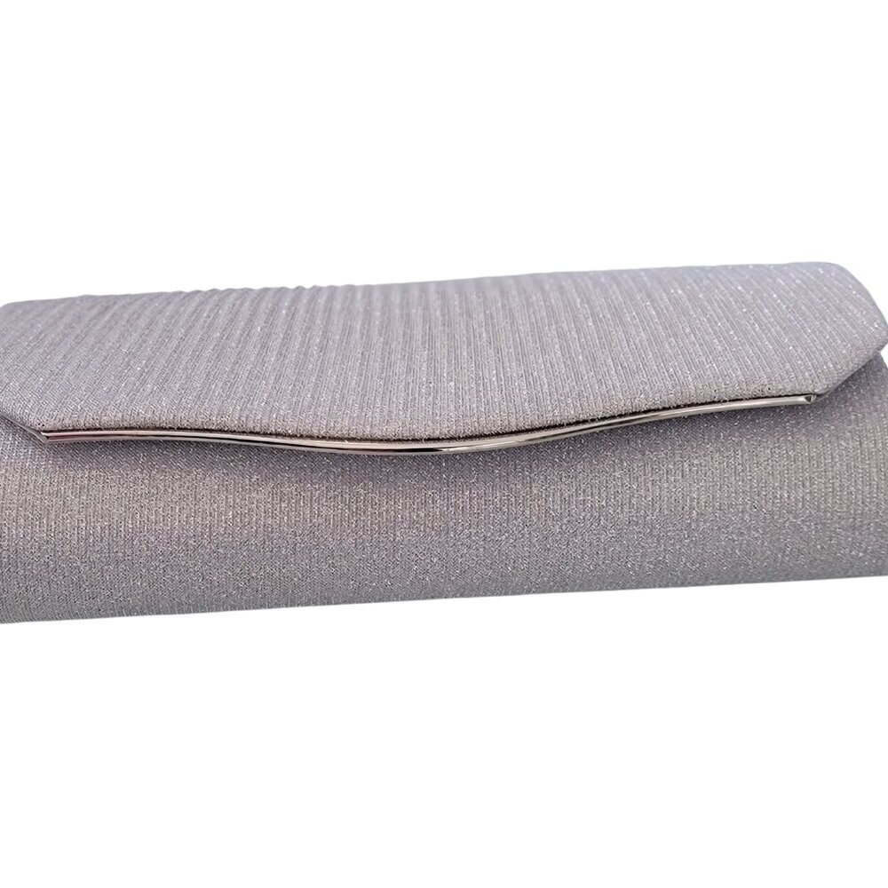 𝅺CLUTCH Sparkling Envelope Silver Textured Handbag Shoulder Chain NIB - Picture 7 of 14